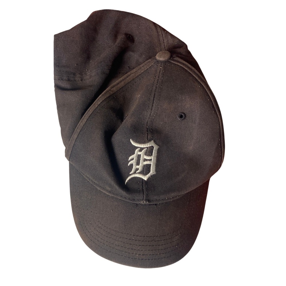 MLB Detroit Tigers Baseball Cap Black Embroidered Old English D Adjustable Hat